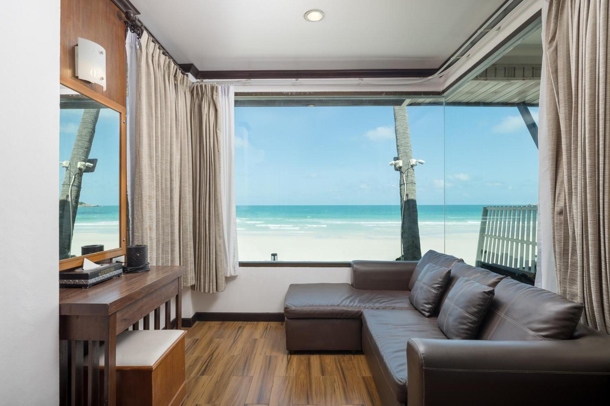 Beach Front,1769543109:JPEG